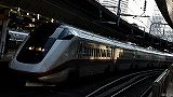 壁紙:E3系 東京駅